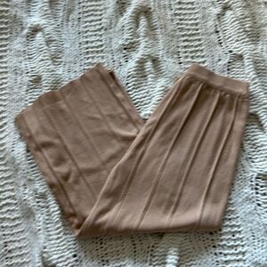 High waisted wide legged lounge pants (M)